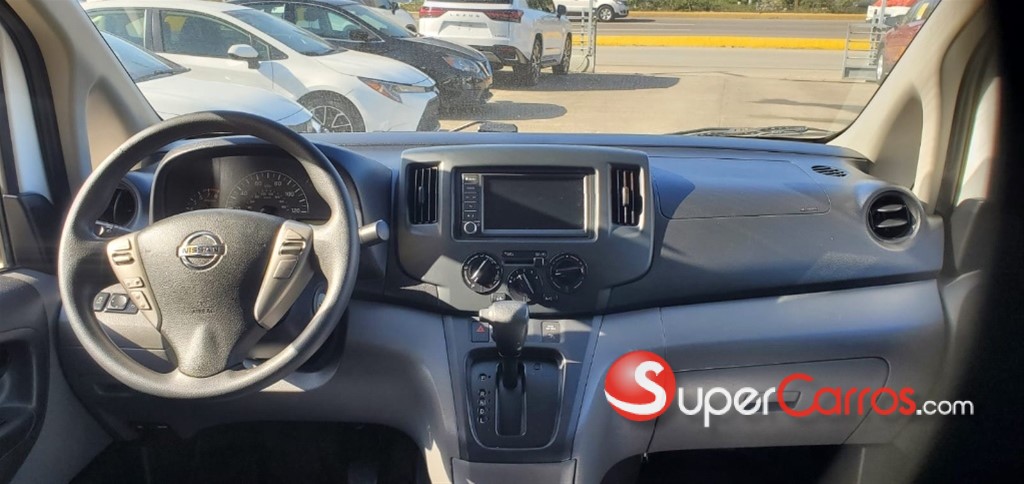 2021 Nissan NV 200 — foto 8 / 10