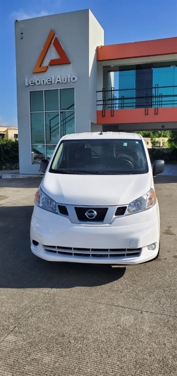 2020 Nissan NV 200 — foto 2 / 9