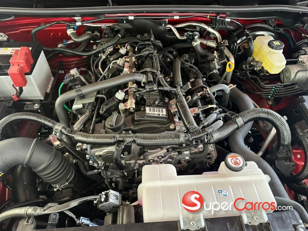 2027 Toyota 4 Runner SR5 — foto 10 / 11