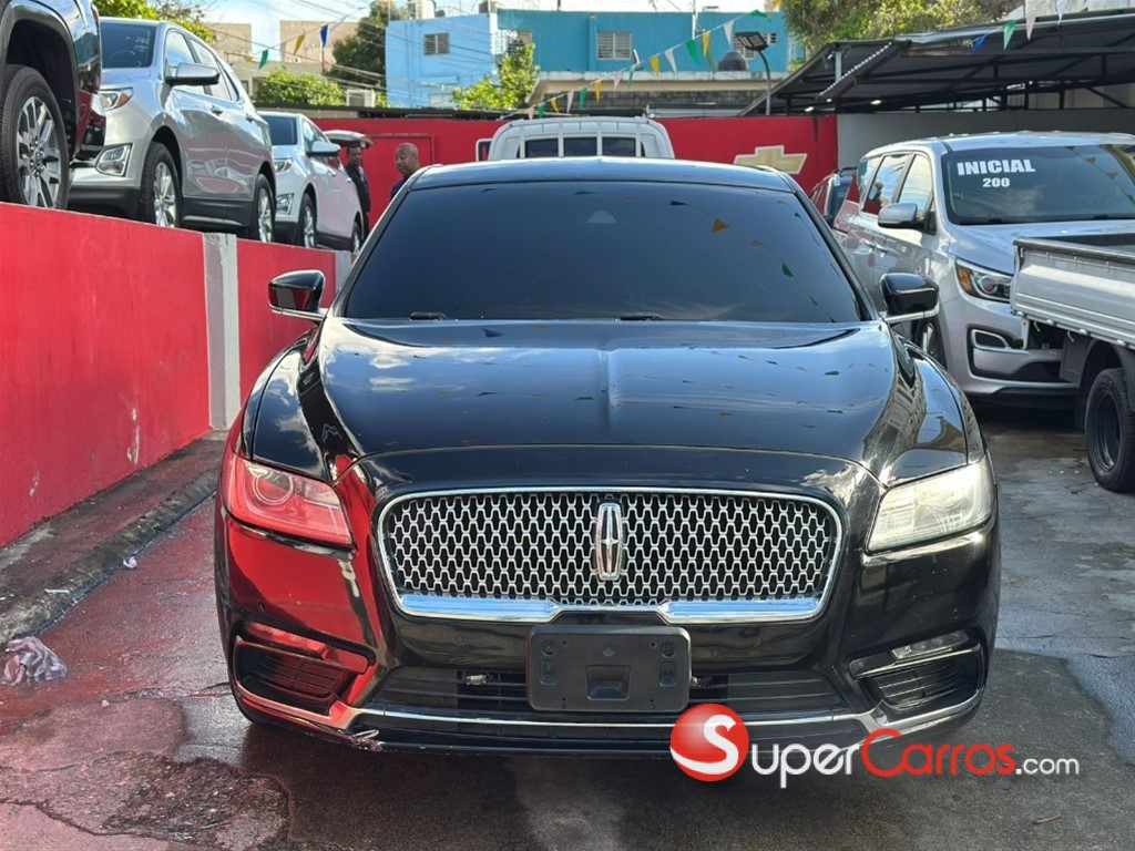 2019 Lincoln Continental — foto 2 / 9