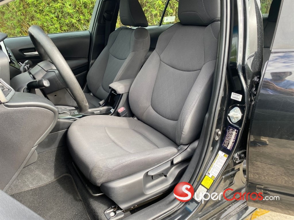 2020 Toyota Corolla LE — foto 8 / 12