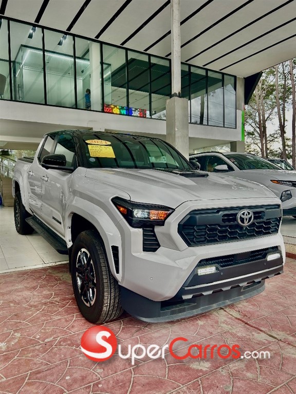 2024 Toyota Tacoma TRD SPORT — foto 2 / 12