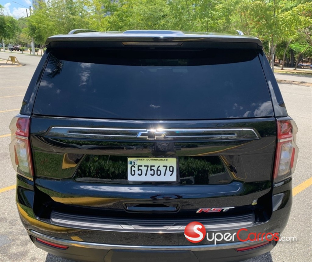 2021 Chevrolet Tahoe RST — foto 10 / 12