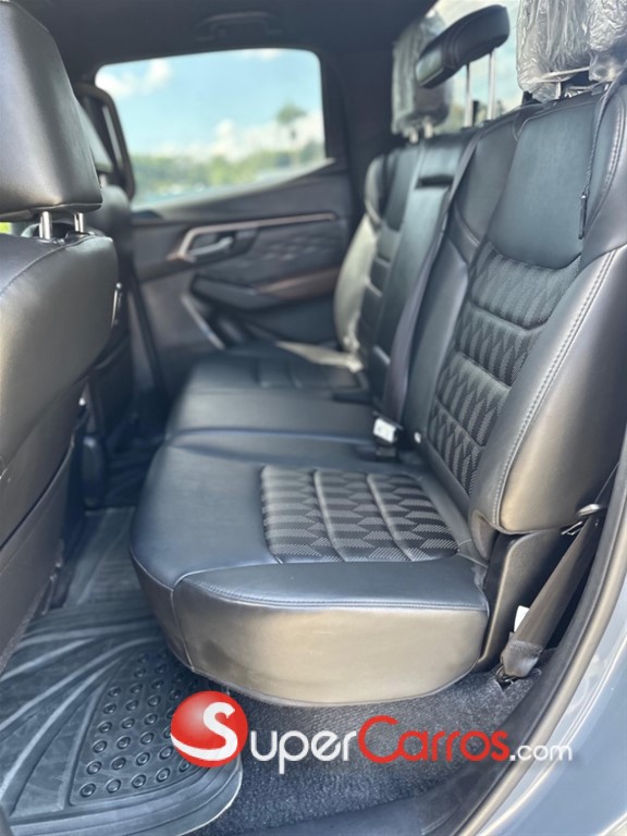 2025 Isuzu DMAX LSE — foto 8 / 10