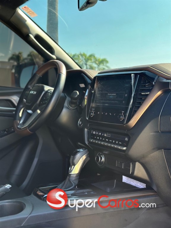 2025 Isuzu DMAX LSE — foto 10 / 10