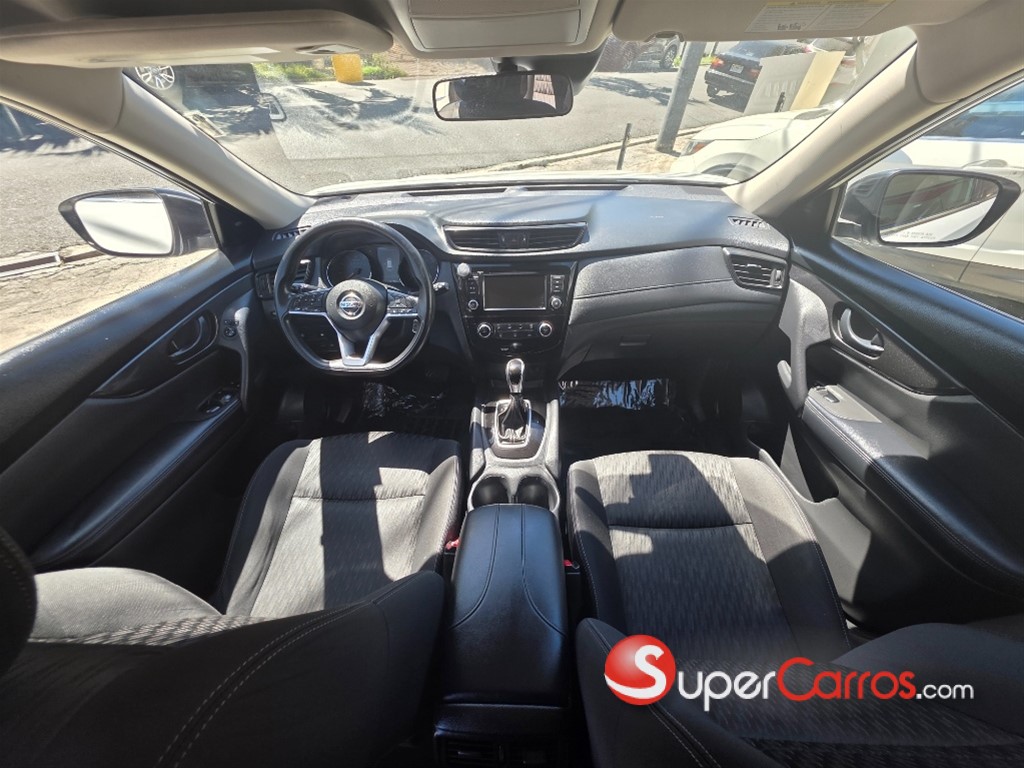 2020 Nissan Rogue S — foto 8 / 10