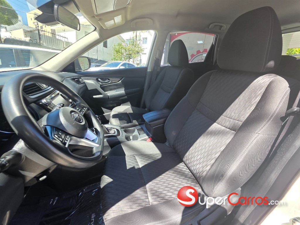 2020 Nissan Rogue S — foto 9 / 10
