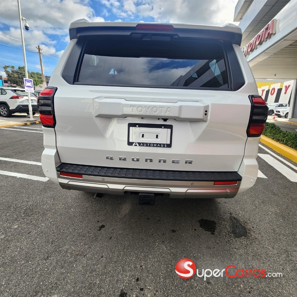 2026 Toyota 4 Runner Limited — foto 6 / 12
