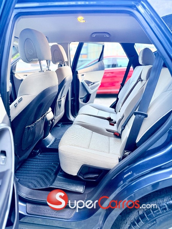 2018 Hyundai Santa Fe — foto 10 / 12