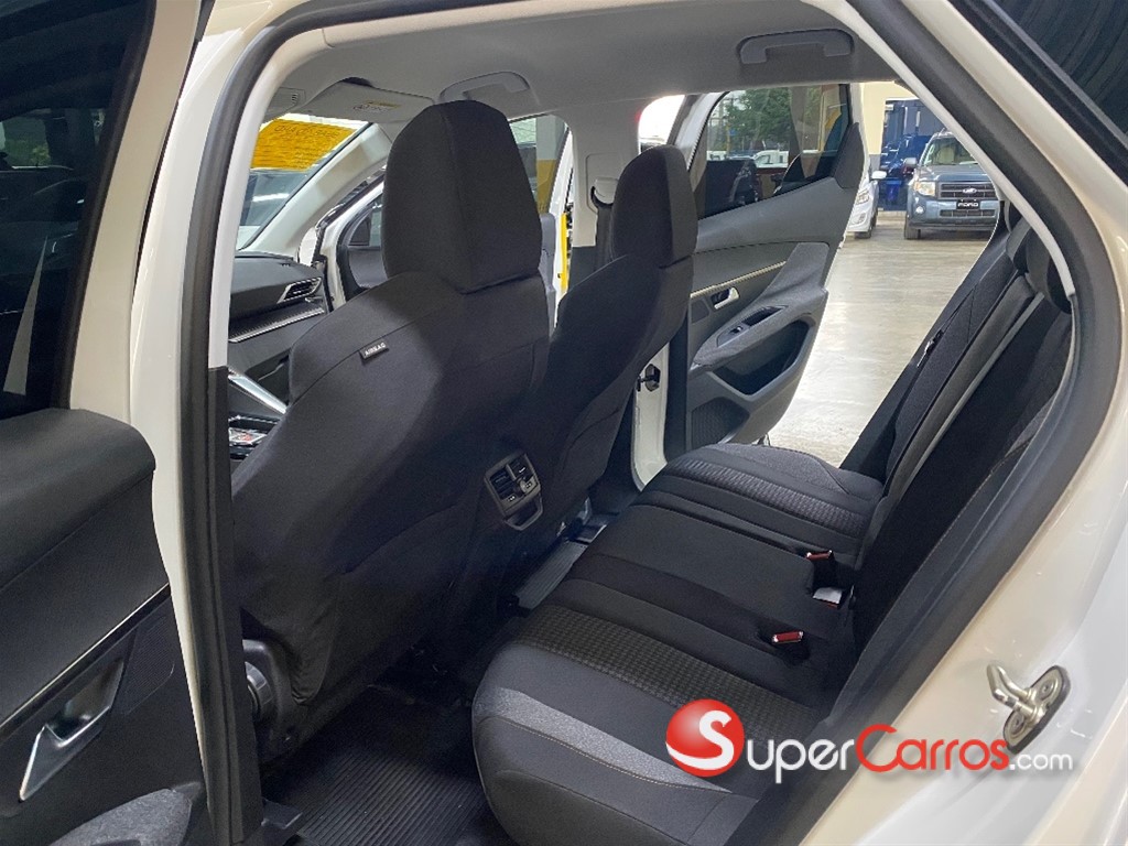 2020 Peugeot 3008 — foto 8 / 12