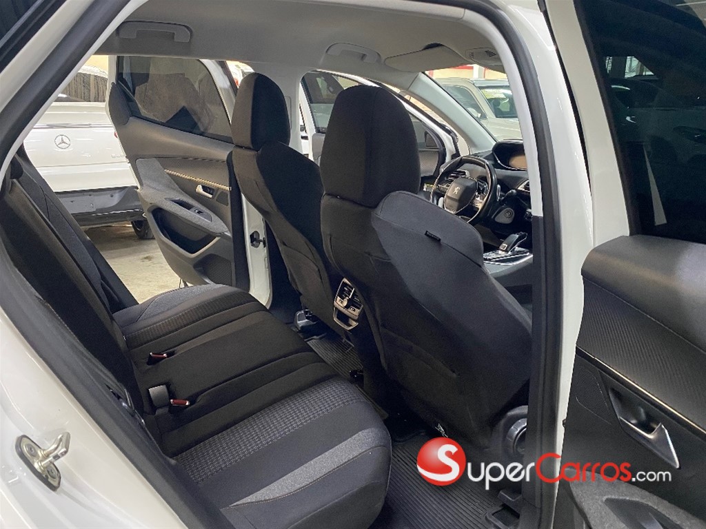 2020 Peugeot 3008 — foto 10 / 12