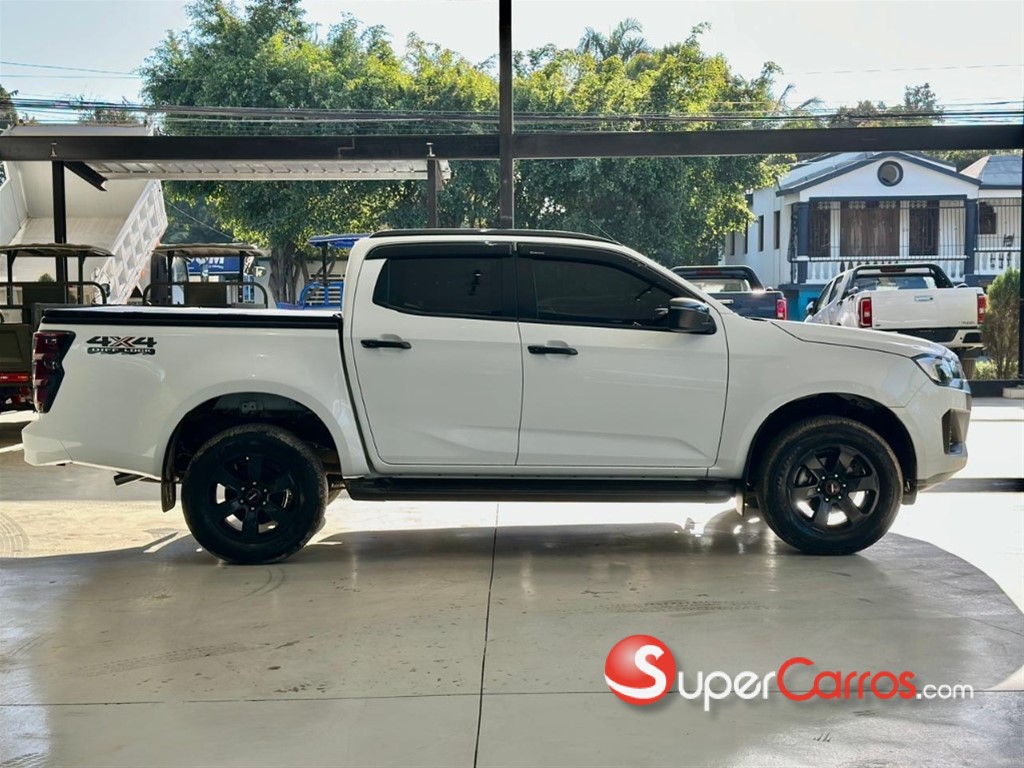 2025 Isuzu DMAX LSE — foto 4 / 12