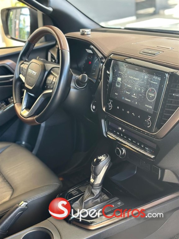 2025 Isuzu DMAX LSE — foto 6 / 12