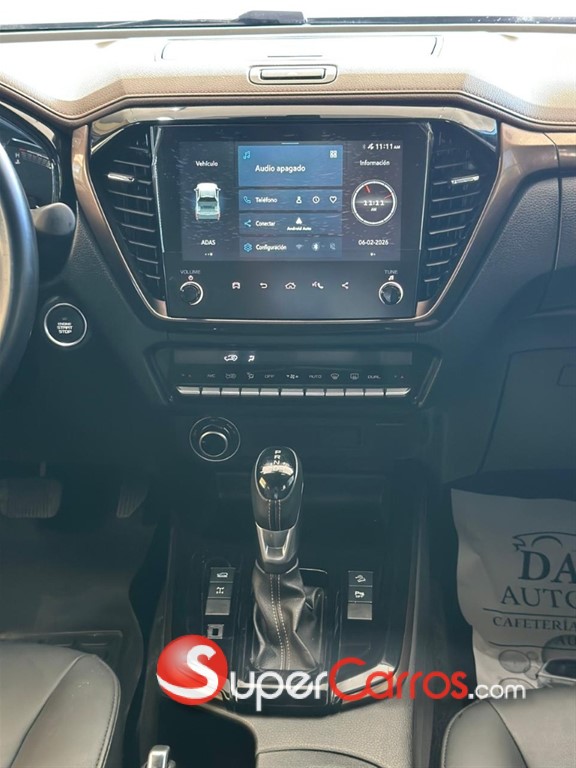 2025 Isuzu DMAX LSE — foto 8 / 12