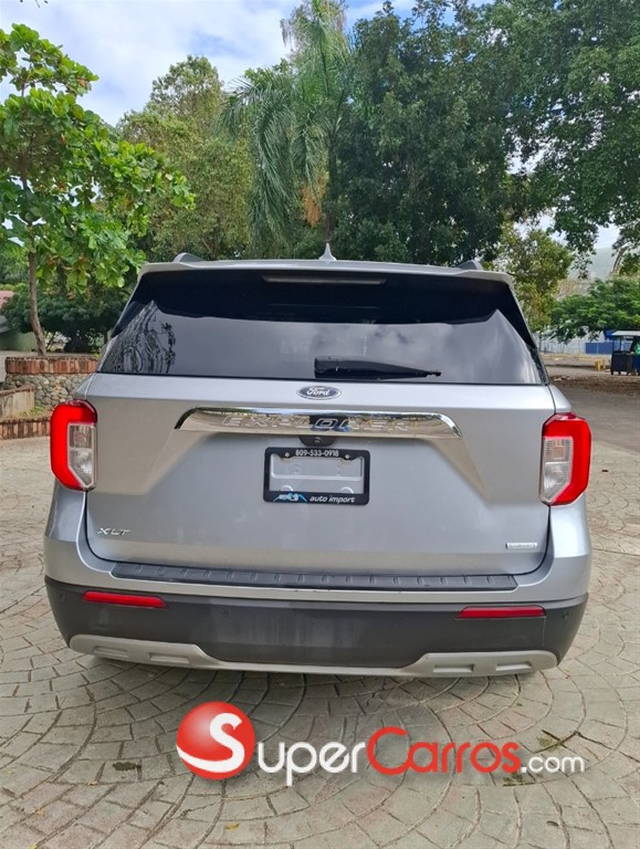 2020 Ford Explorer XLT — foto 4 / 11