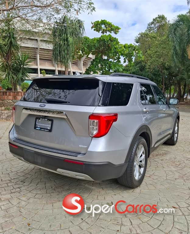 2020 Ford Explorer XLT — foto 5 / 11
