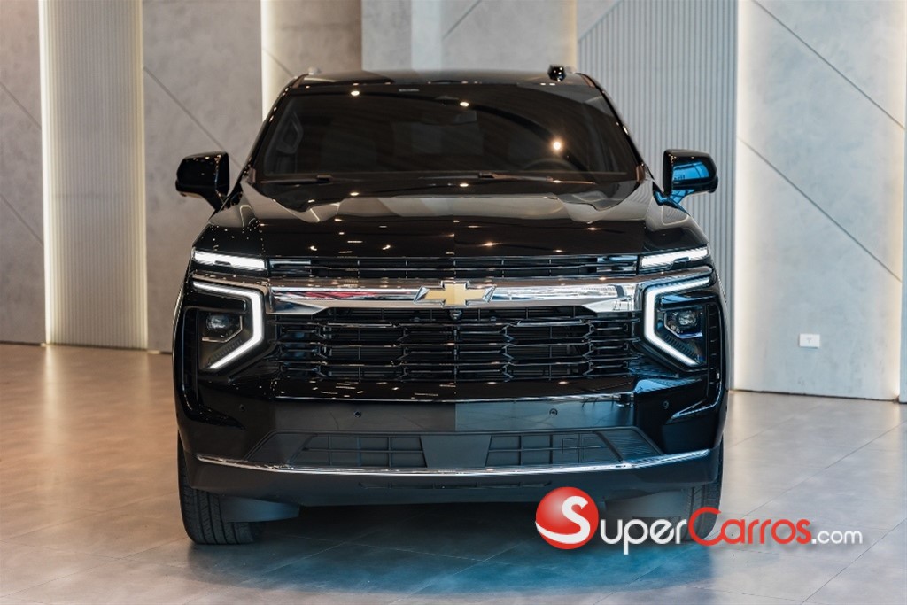 2025 Chevrolet Tahoe LS — foto 2 / 12