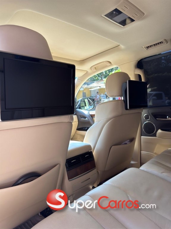 2017 Lexus LX 570 Sport Plus — foto 7 / 12