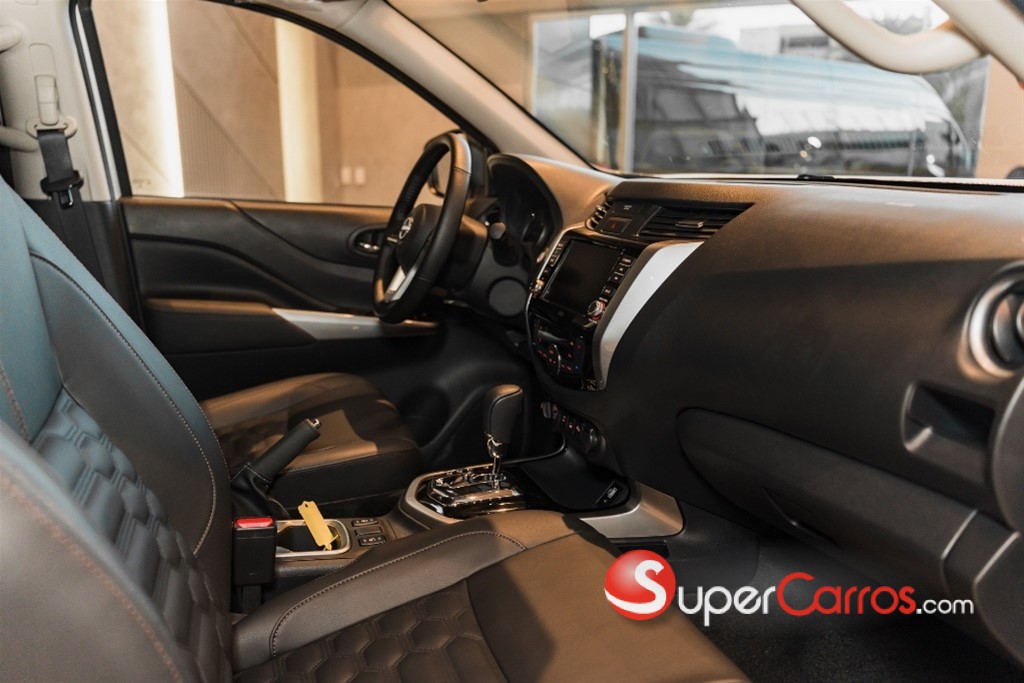 2026 Nissan Frontier LE — foto 10 / 12