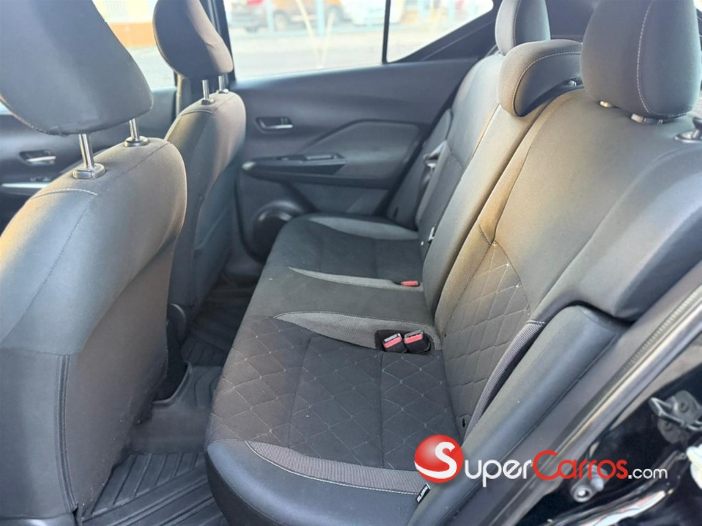 2020 Nissan Kicks SV — foto 7 / 10