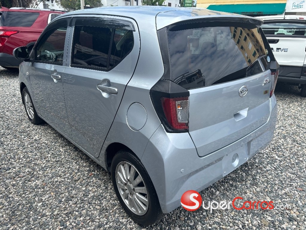 2019 Daihatsu Mira — foto 4 / 9