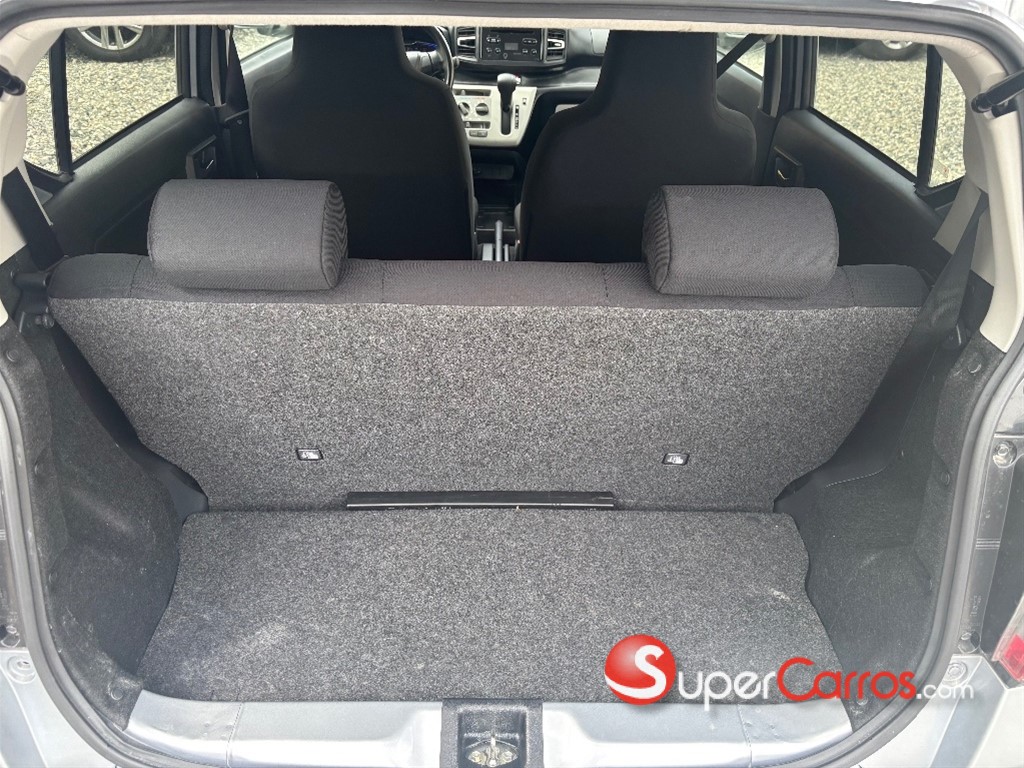 2019 Daihatsu Mira — foto 7 / 9