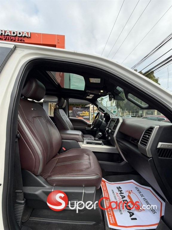 2017 Ford F 150 Platinum — foto 3 / 7