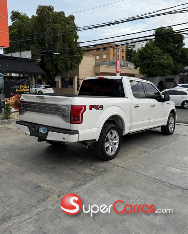 2017 Ford F 150 Platinum — foto 4 / 7
