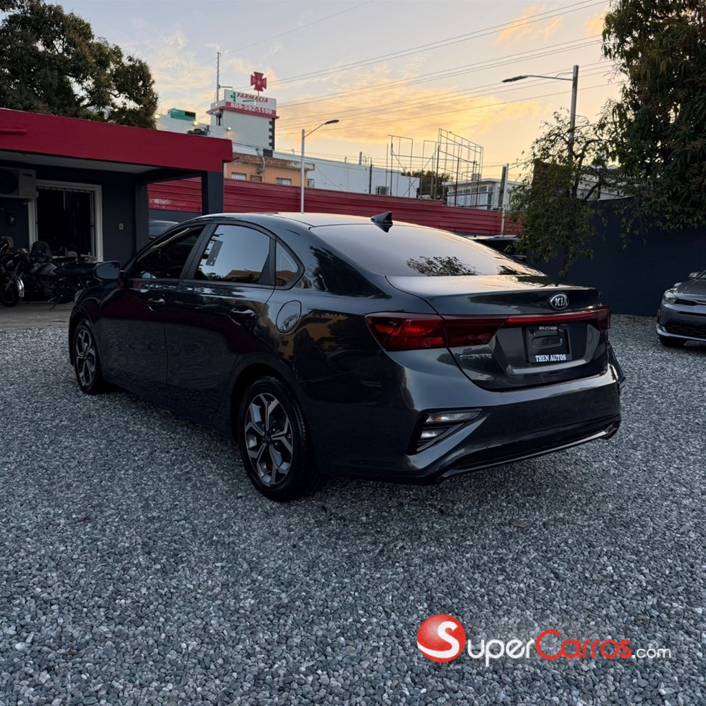 2021 Kia Forte LXS — foto 4 / 11