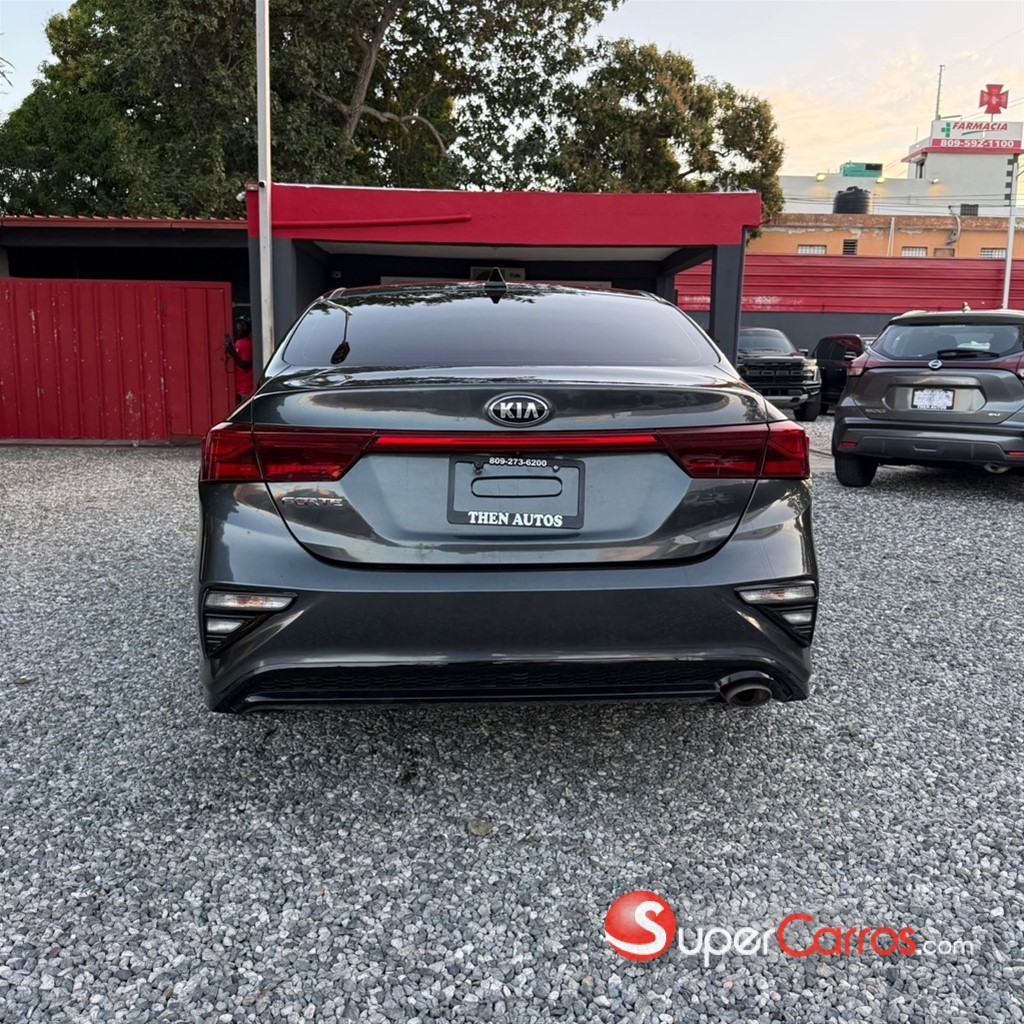 2021 Kia Forte LXS — foto 5 / 11