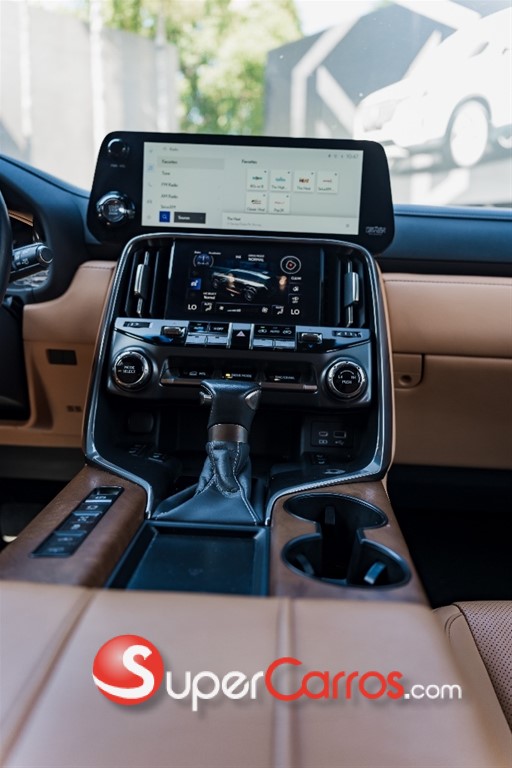 2023 Lexus LX 600 Luxury — foto 8 / 11