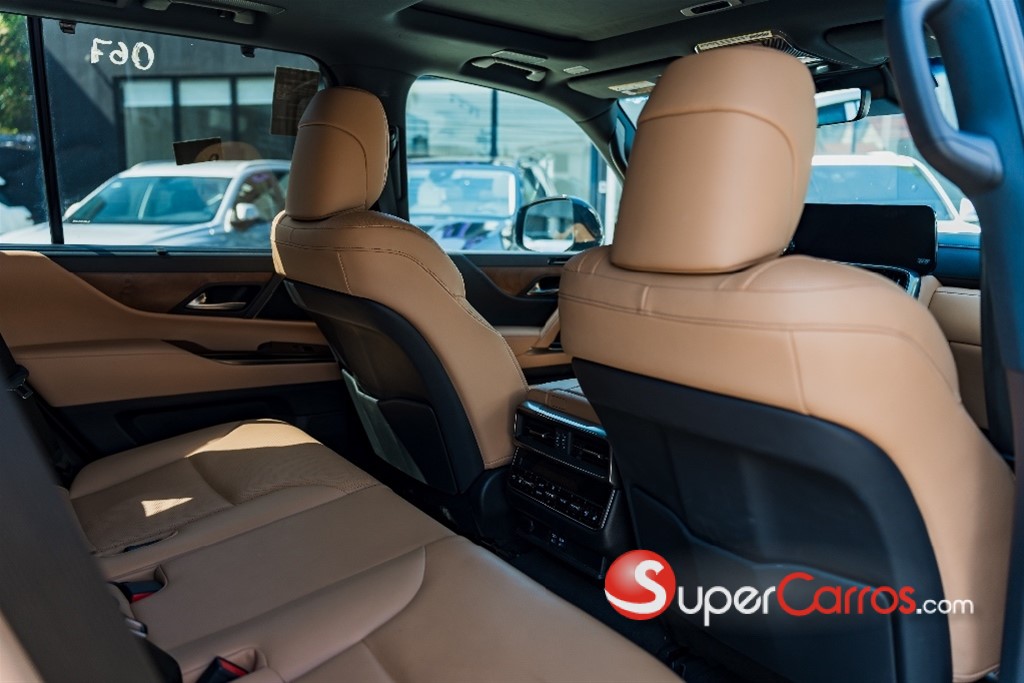 2023 Lexus LX 600 Luxury — foto 11 / 11