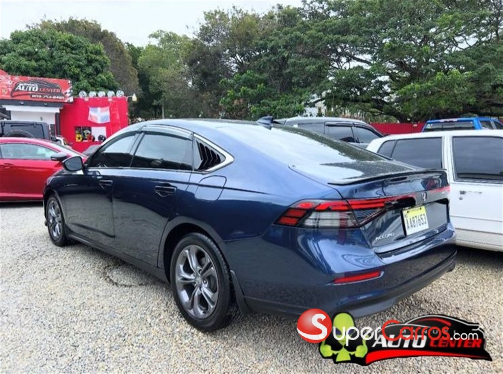 2024 Honda Accord EX — foto 2 / 12