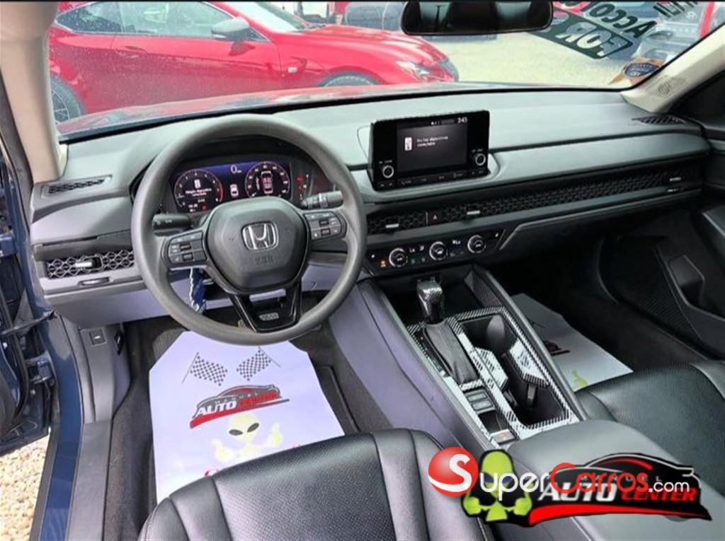 2024 Honda Accord EX — foto 9 / 12