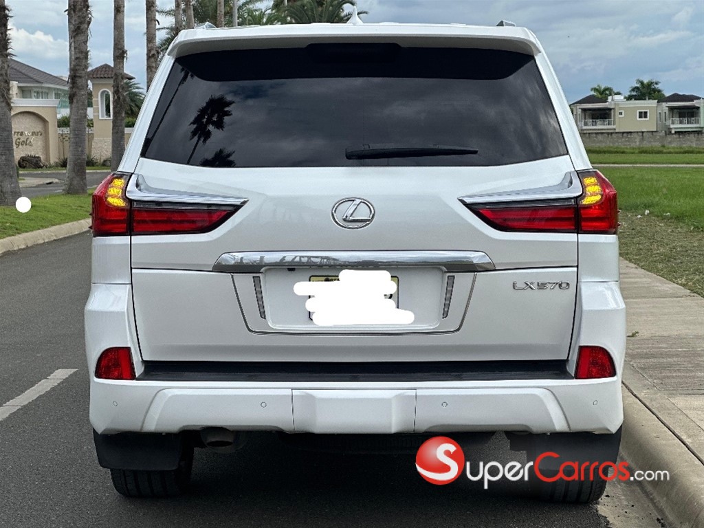 2018 Lexus LX 570 — foto 5 / 10