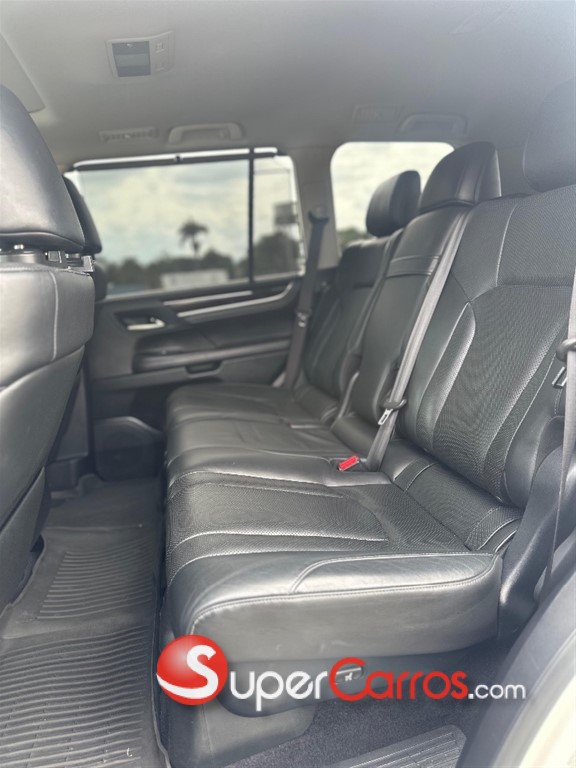 2018 Lexus LX 570 — foto 8 / 10