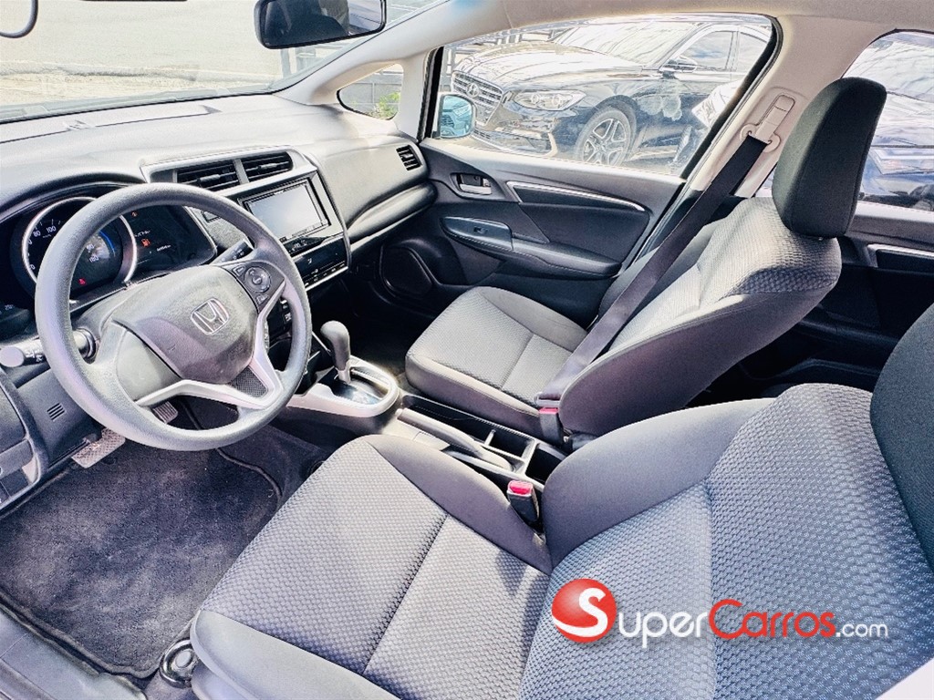 2020 Honda Fit — foto 7 / 12