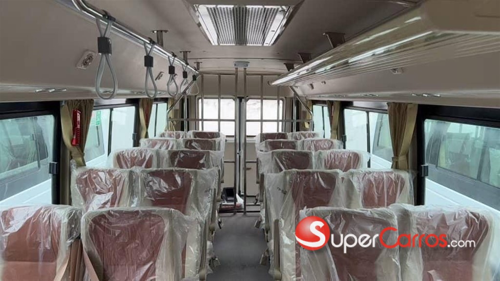 2025 Toyota Coaster — foto 3 / 12