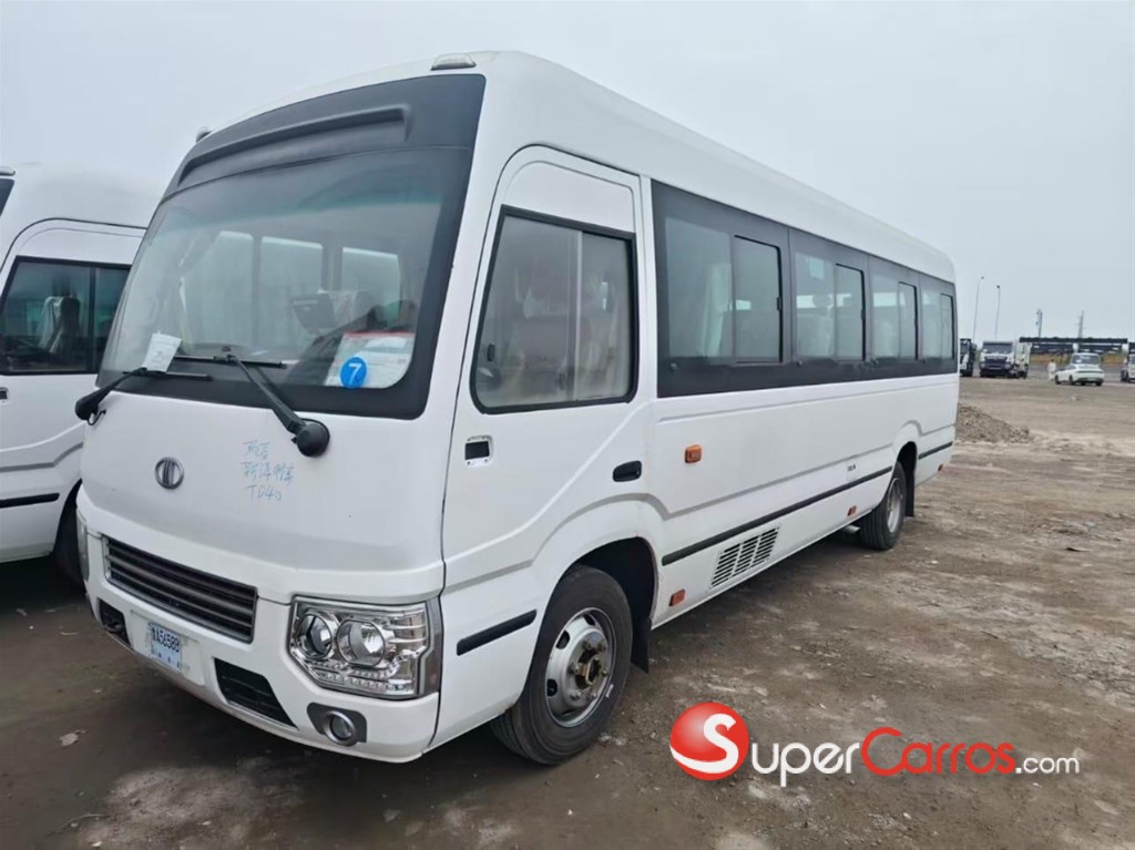 2025 Toyota Coaster — foto 9 / 12