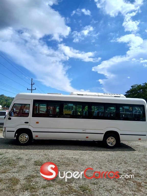 2025 Toyota Coaster — foto 12 / 12