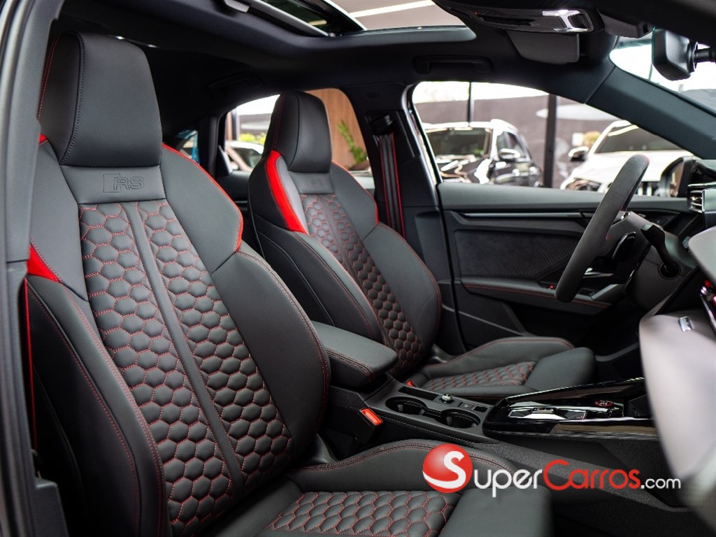 2026 Audi RS3 — foto 6 / 12