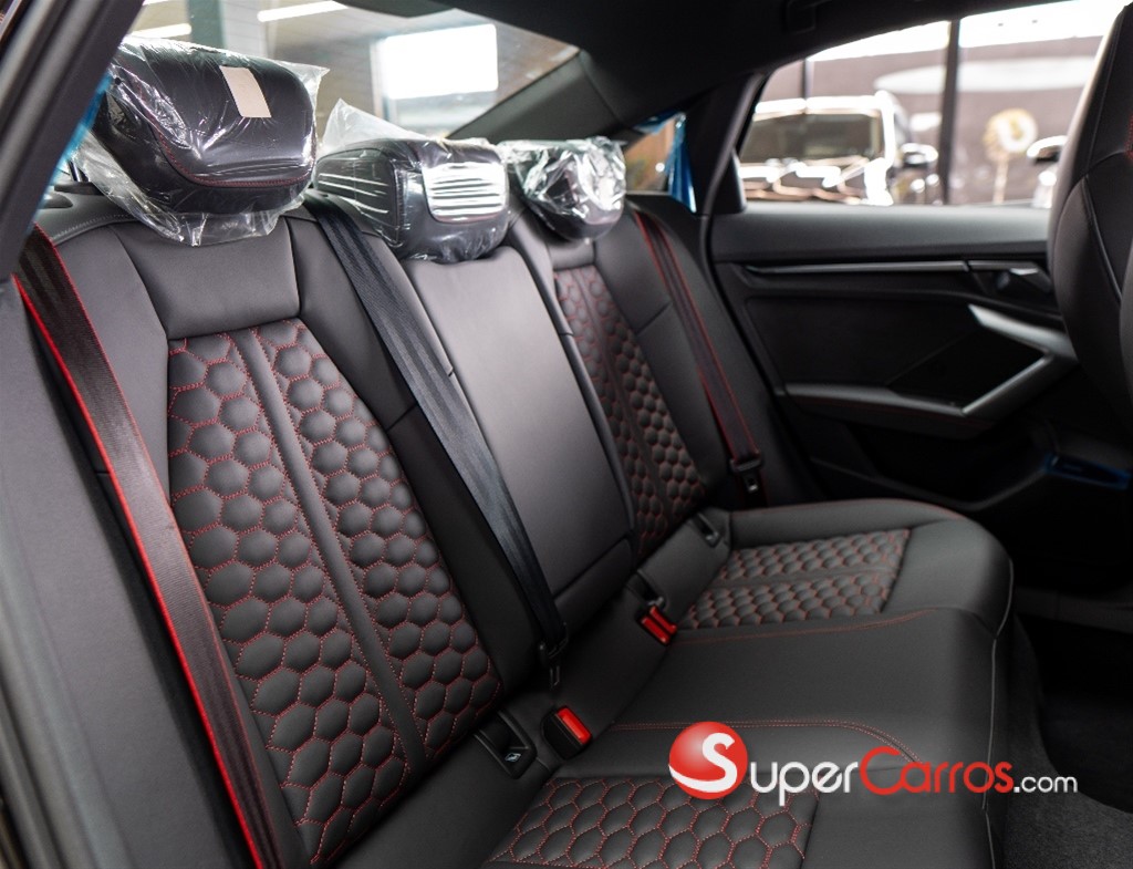 2026 Audi RS3 — foto 10 / 12