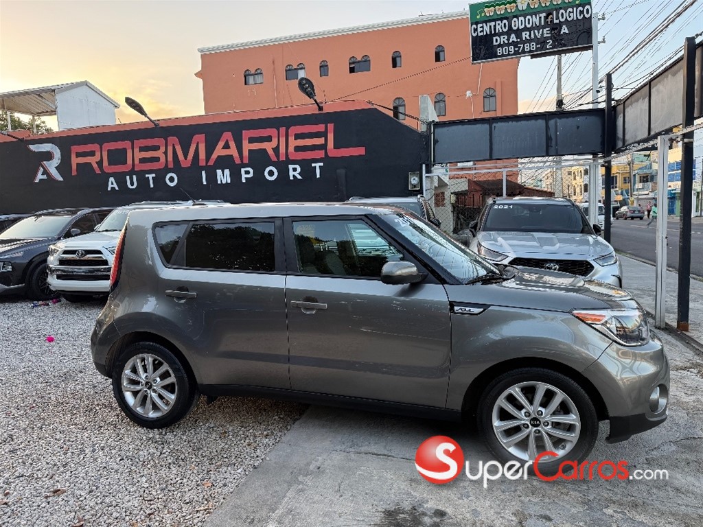 2019 Kia Soul S — foto 4 / 12