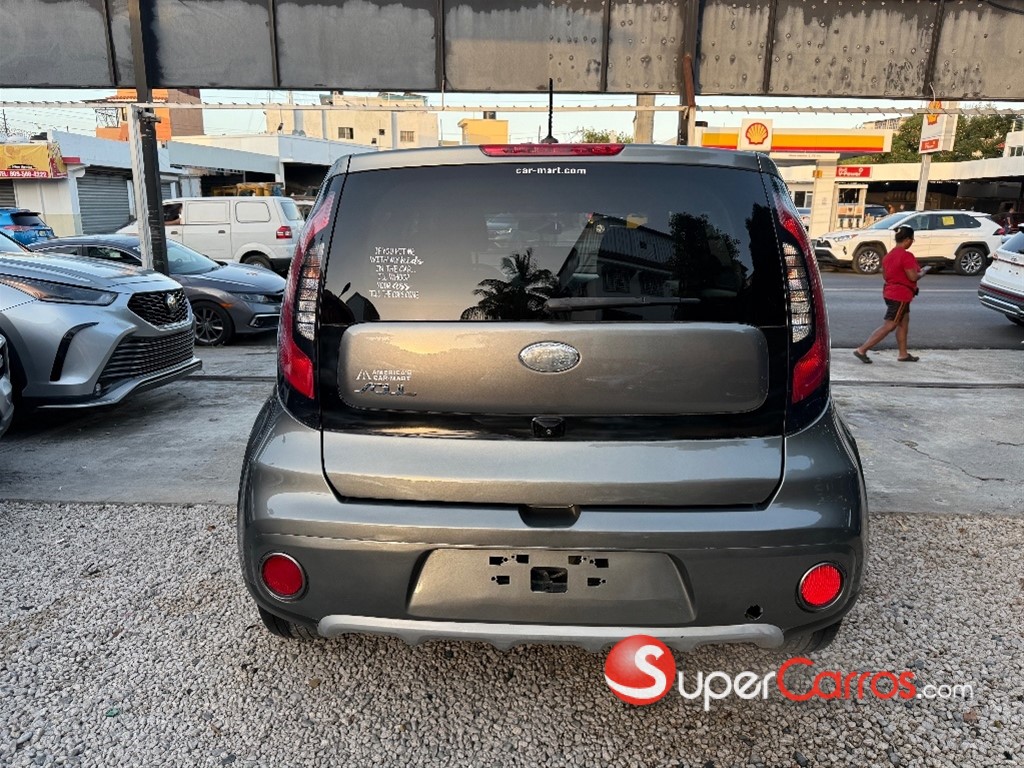 2019 Kia Soul S — foto 7 / 12