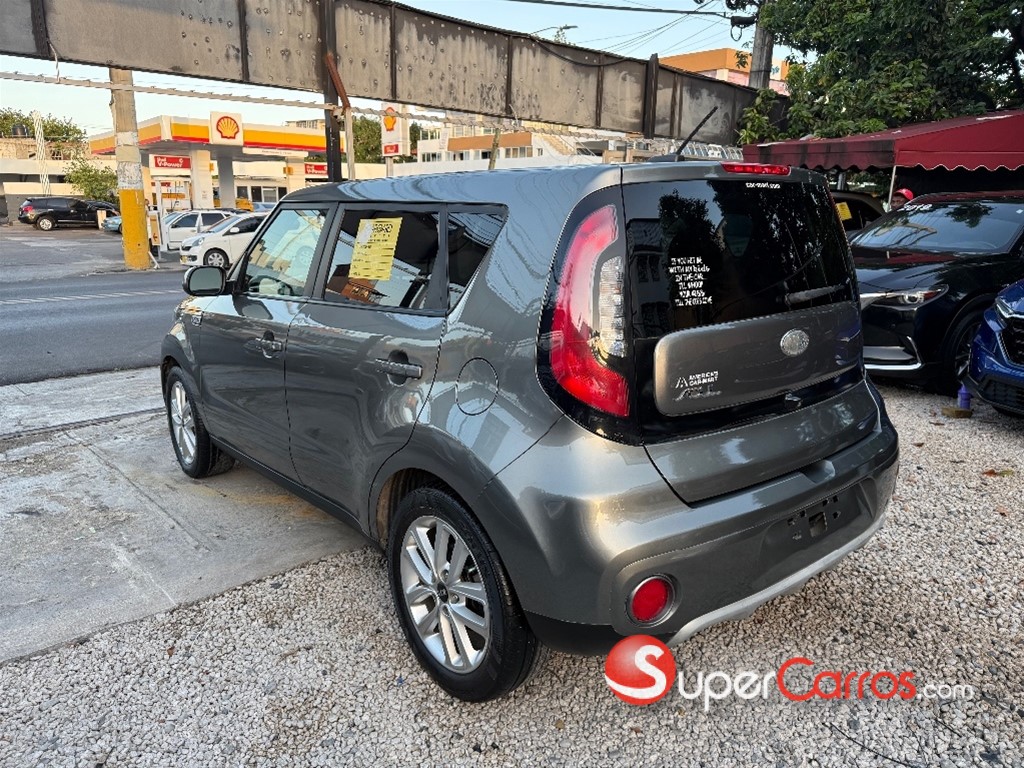 2019 Kia Soul S — foto 8 / 12