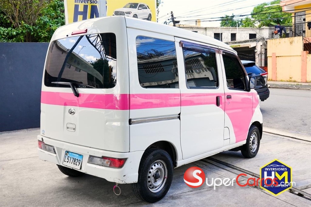 2020 Daihatsu Hijet — foto 6 / 9