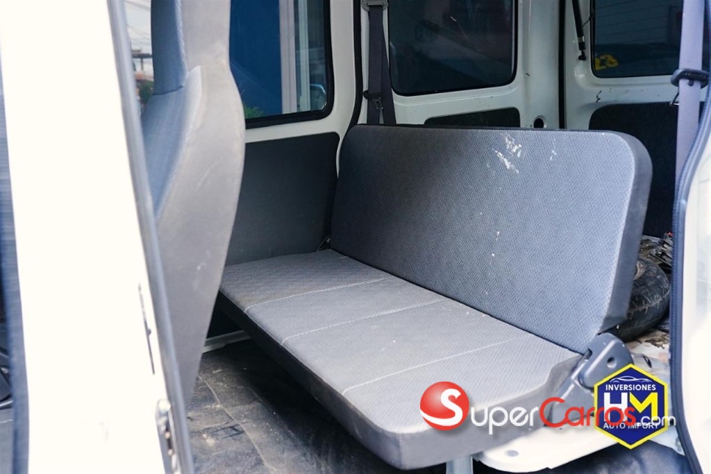 2020 Daihatsu Hijet — foto 7 / 9