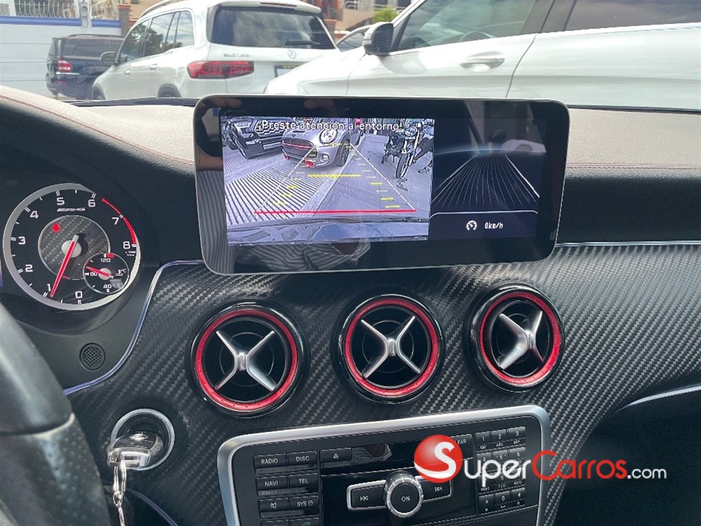 2015 Mercedes-Benz Clase A 45 AMG — foto 8 / 12