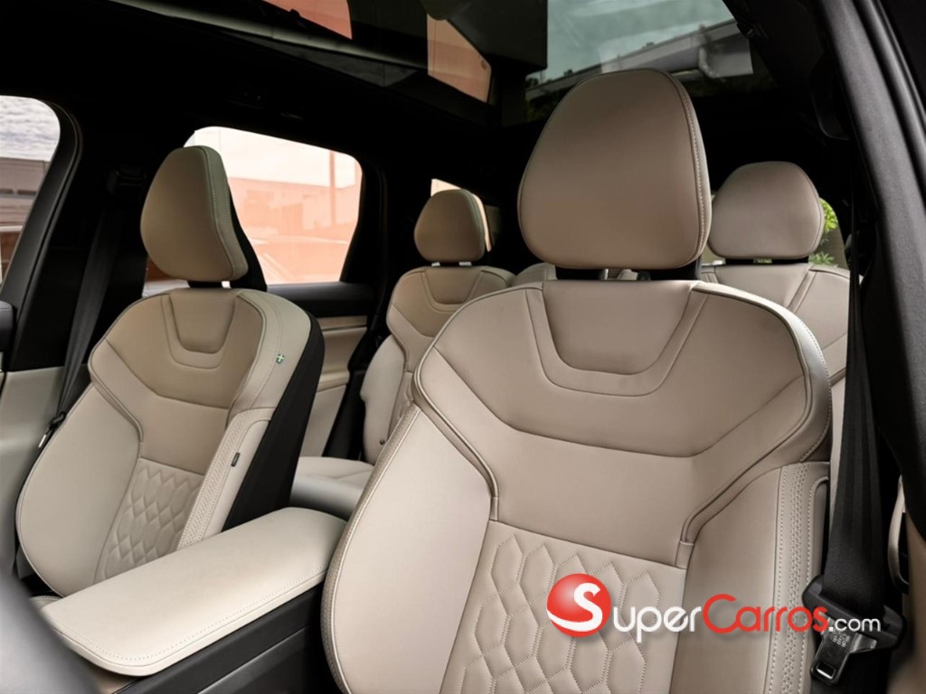 2025 Volvo EX90 Plus — foto 6 / 10