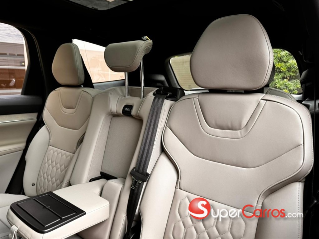 2025 Volvo EX90 Plus — foto 7 / 10